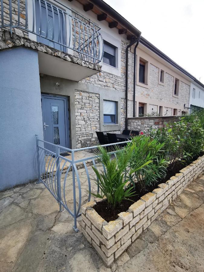 Meressa Paolia Apartments Novigrad Istria Εξωτερικό φωτογραφία